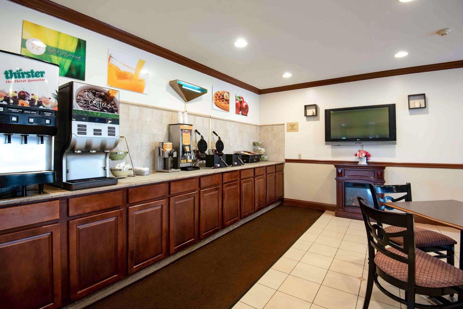Quality Inn & Suites Quakertown-Allentown Main image 1